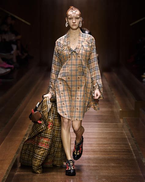 burberry fall winter 2019 holt renfrew|BURBERRY for Women .